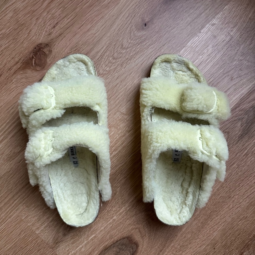 Birkenstock Arizona Genuine Shearling Sandal, 8-8.5 / EU 39